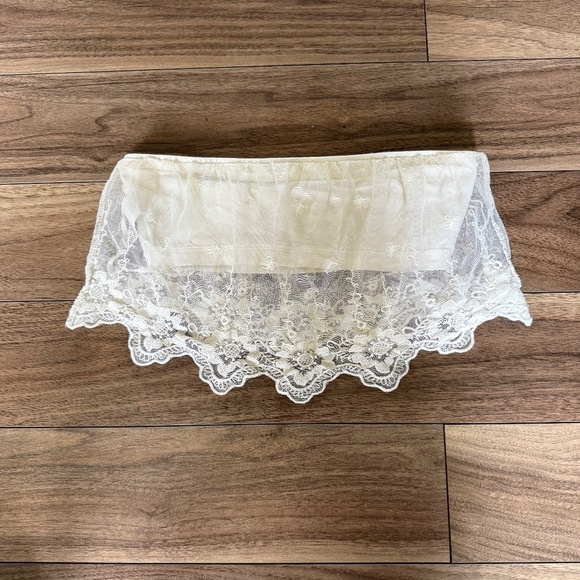 Garage|  Small  | Southern Belle White Lace Strapless Micro Tube Top - Picture 2 of 6